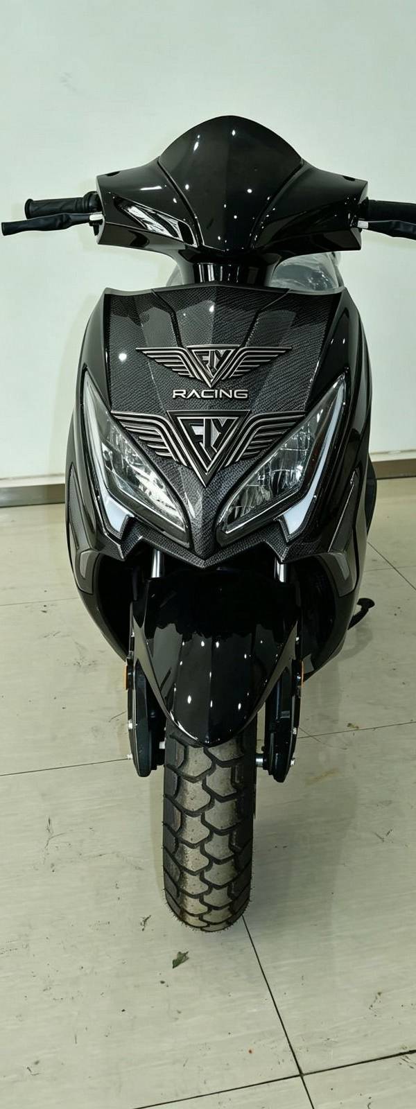 MOTO F1-ELECTRICA 2027 RACING NEGRA